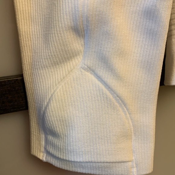 New white long-sleeved Swiftly Tech 2.0 top - Picture 6 of 7